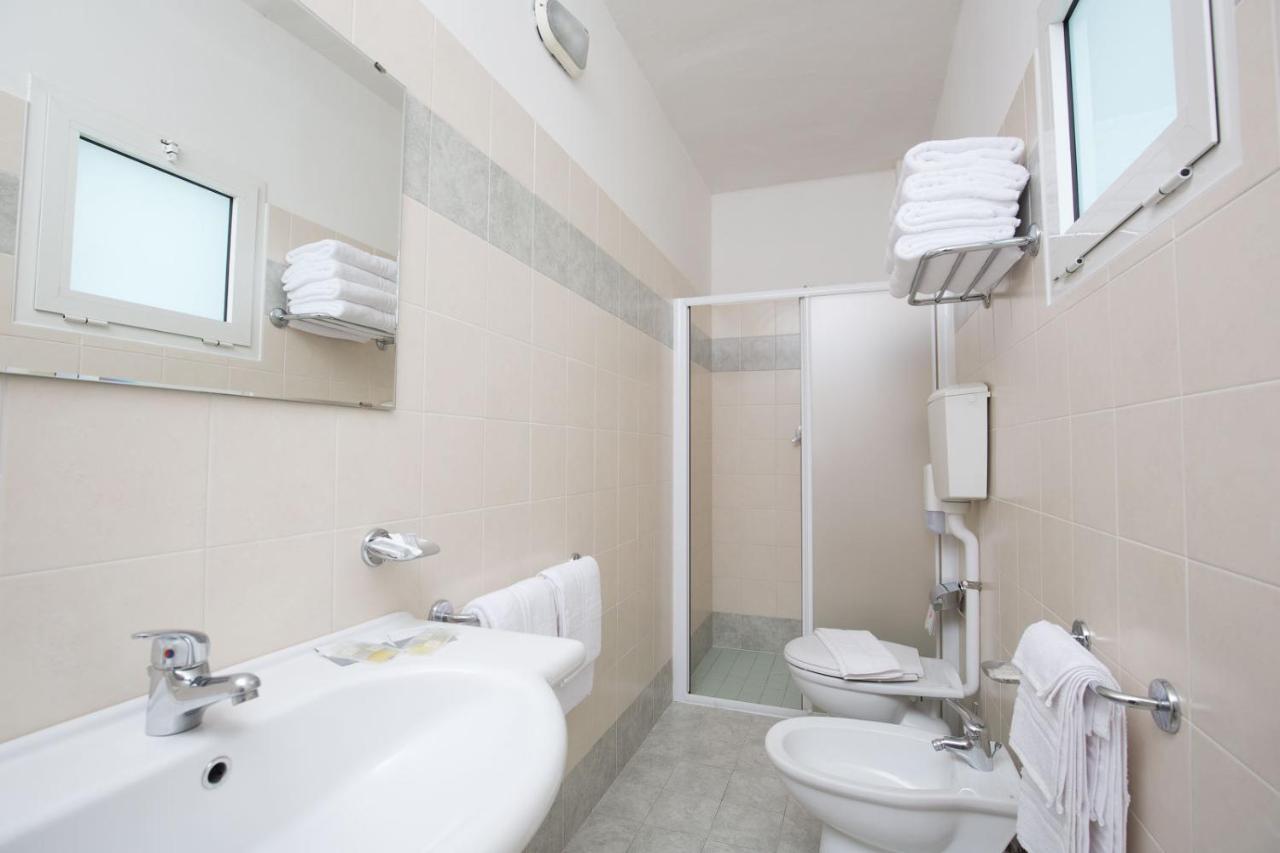 Hotel Helios Ριτσόνε Εξωτερικό φωτογραφία